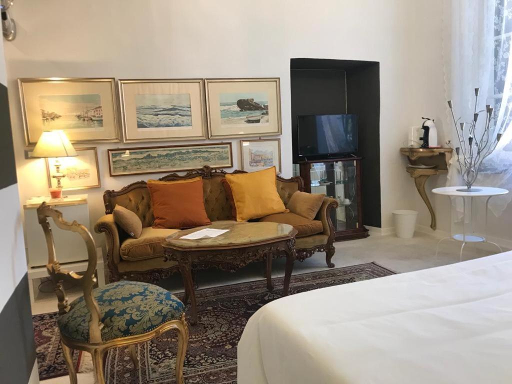 Sanctus Syrus 4 Hotel Albenga Eksteriør billede
